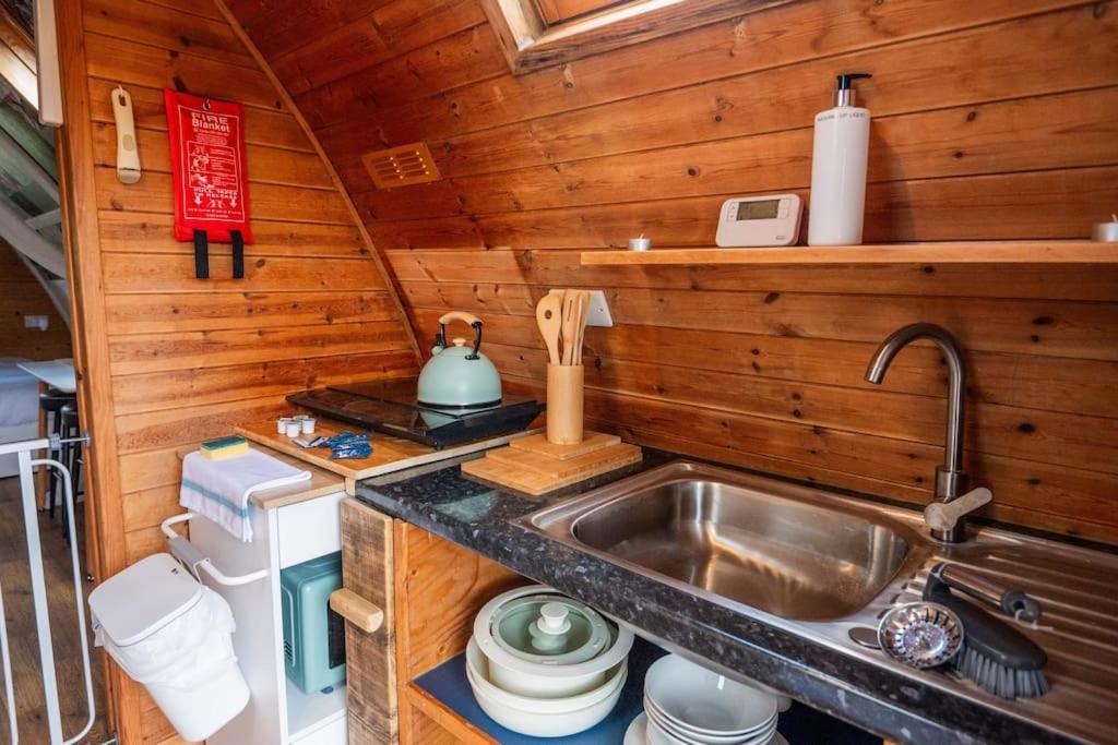 Robin Nest - Cosy Shepherd'S Hut Hideaway Callington Εξωτερικό φωτογραφία